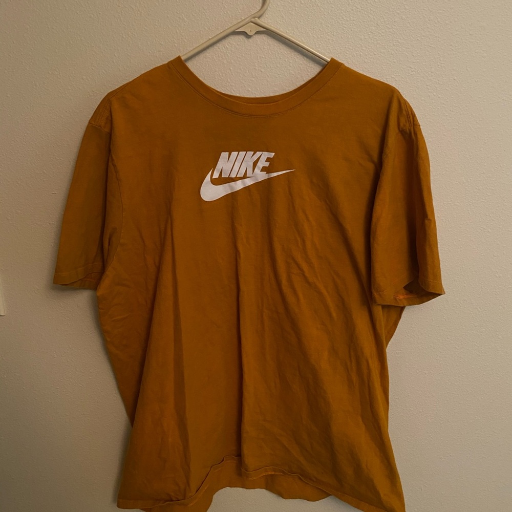Burnt orange Nike top